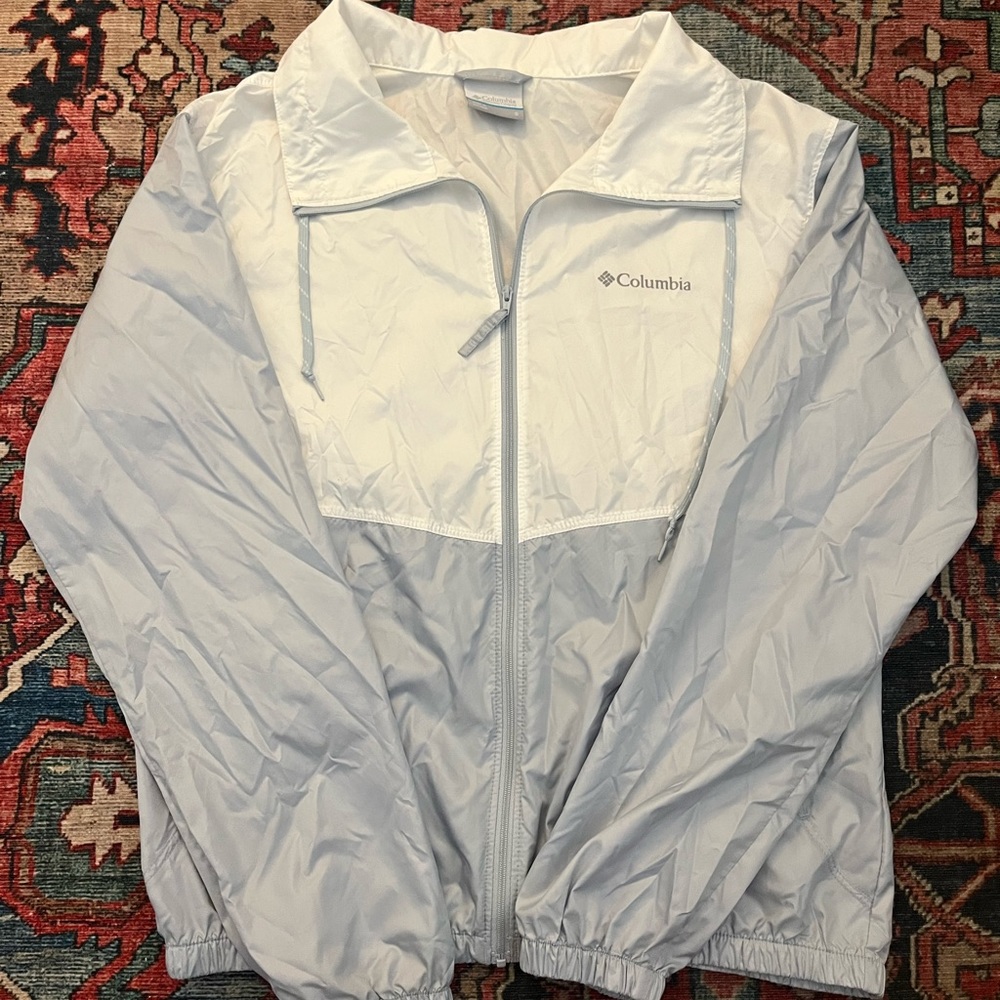 Columbia Women’s Grey and White Windbreaker